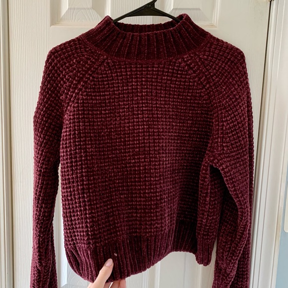 H&M Red Cropped Sweater - Picture 2 of 4